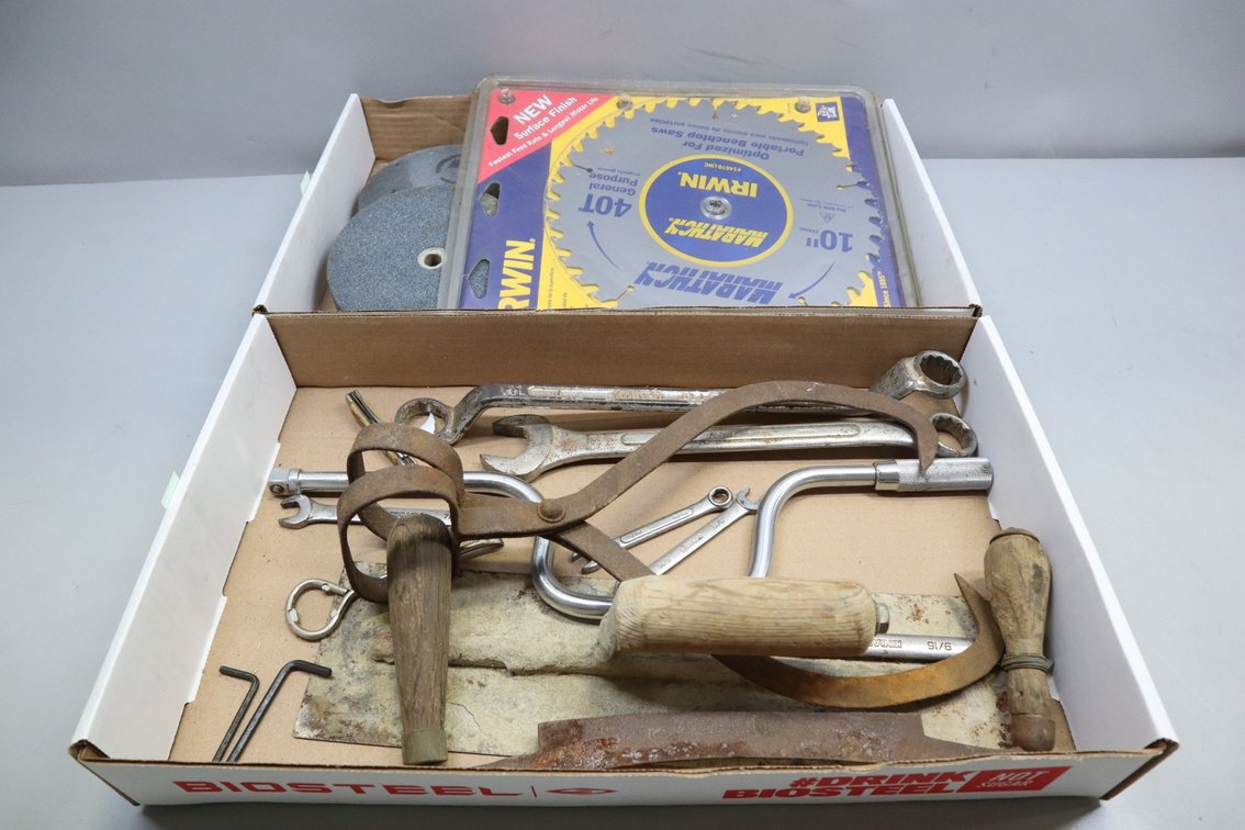 Tools, Grinding Wheel, 10-In Saw Blade