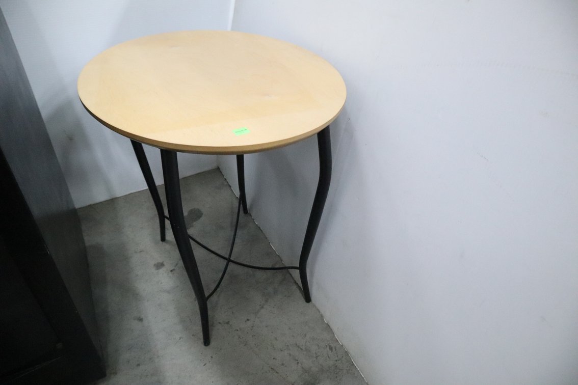 Oval End Table