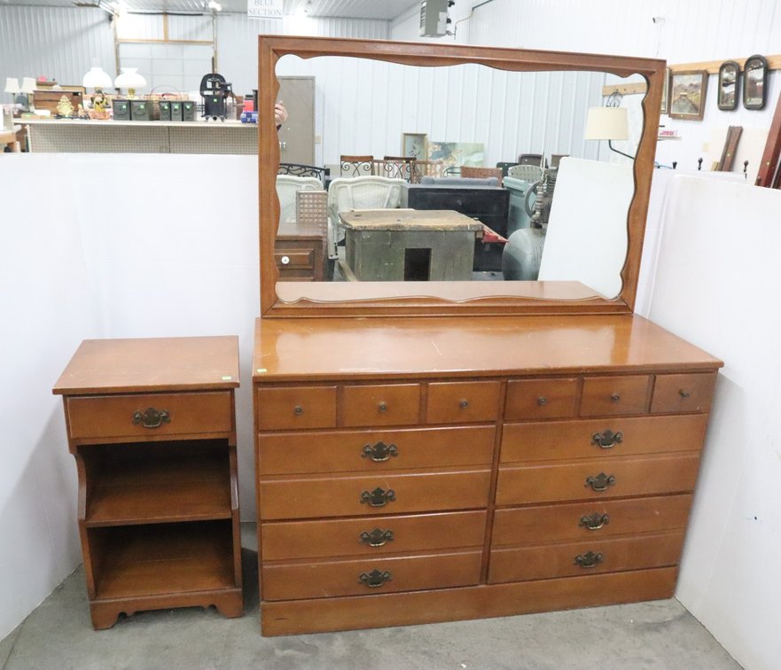 Ethan Allen Dresser With Nightstand