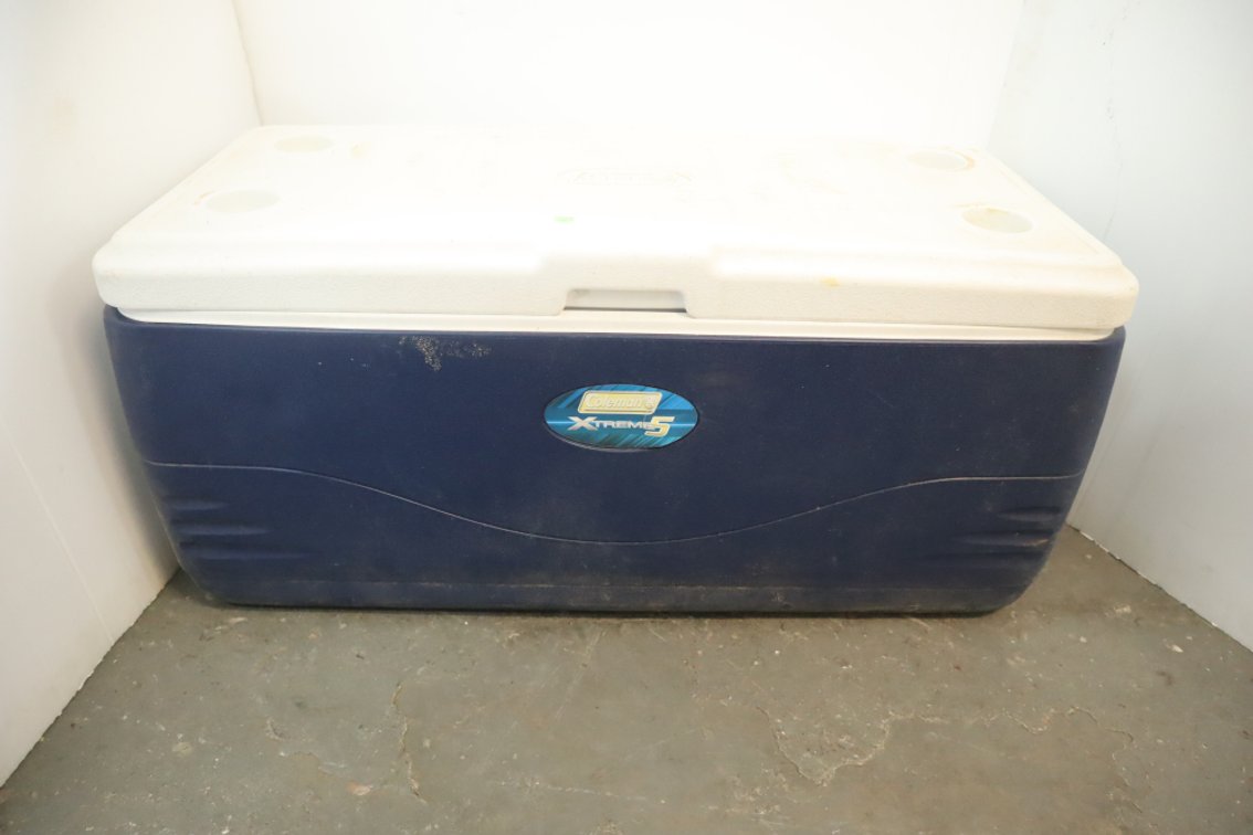 Large Coleman Cooler