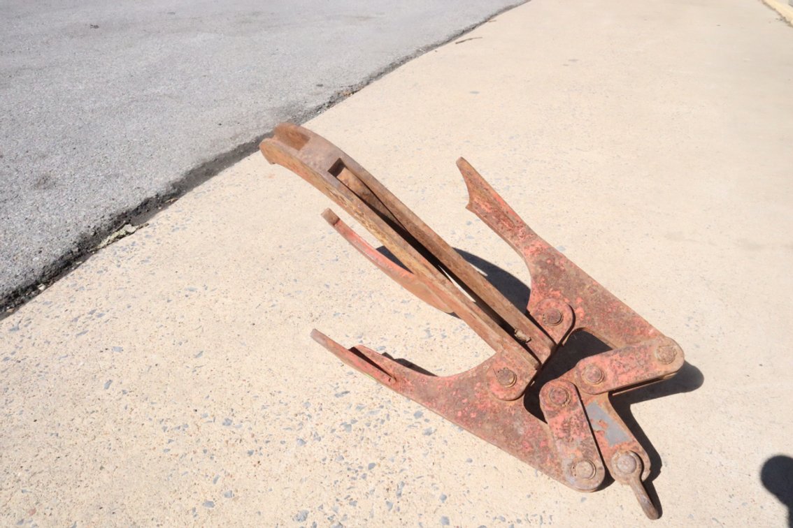 Log Grapple