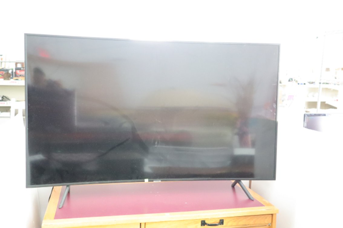 Samsung 65" Curved Screen Tv, No Remote