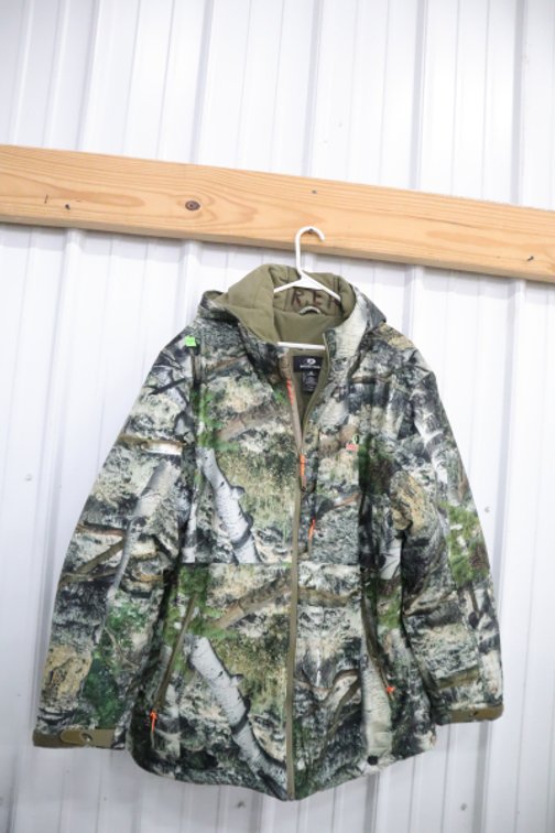 Mossy Oak Insulated Camo Jacket, Size 2XL