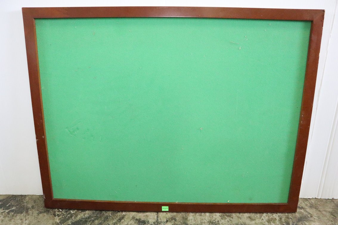 Framed Felt Line Board