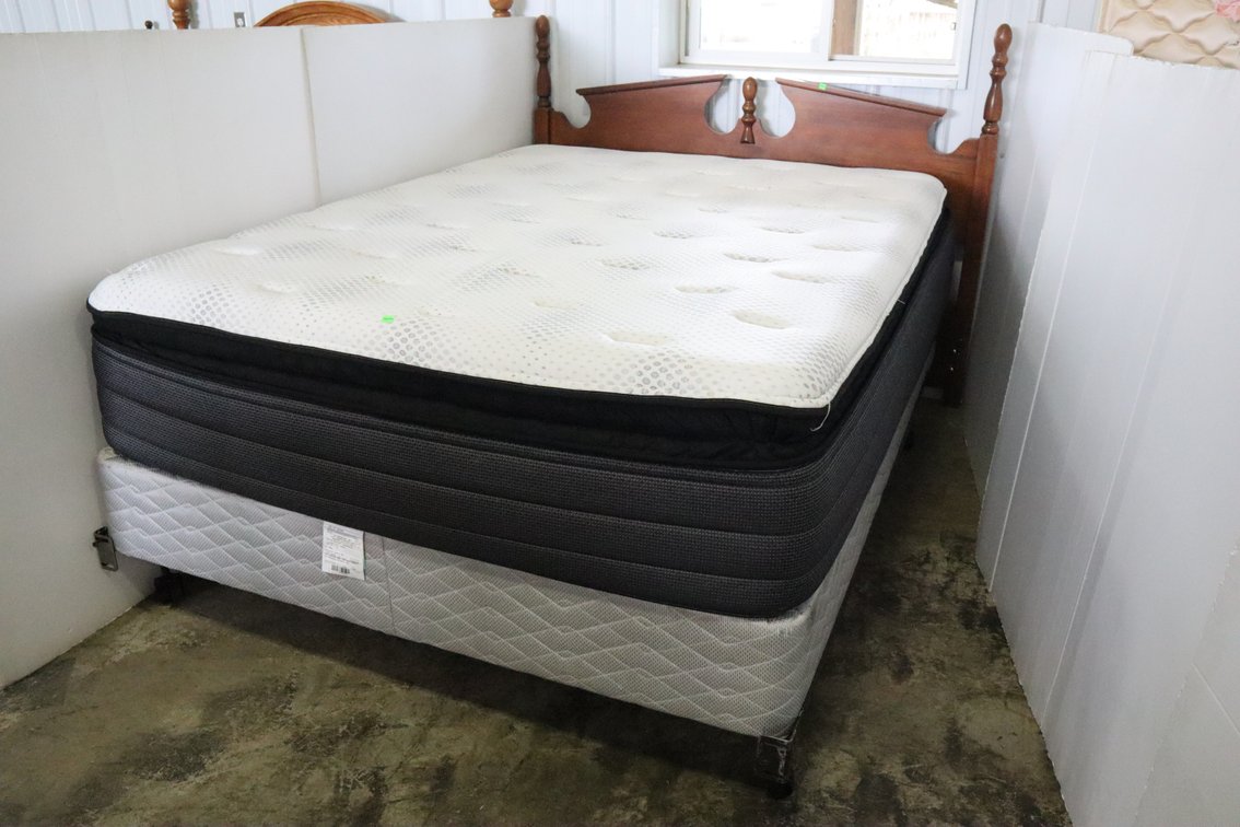 Full Size Bed