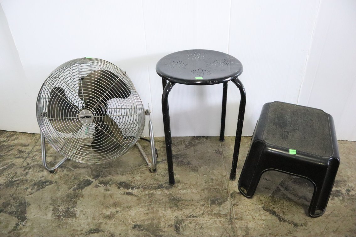 Stool, Fan