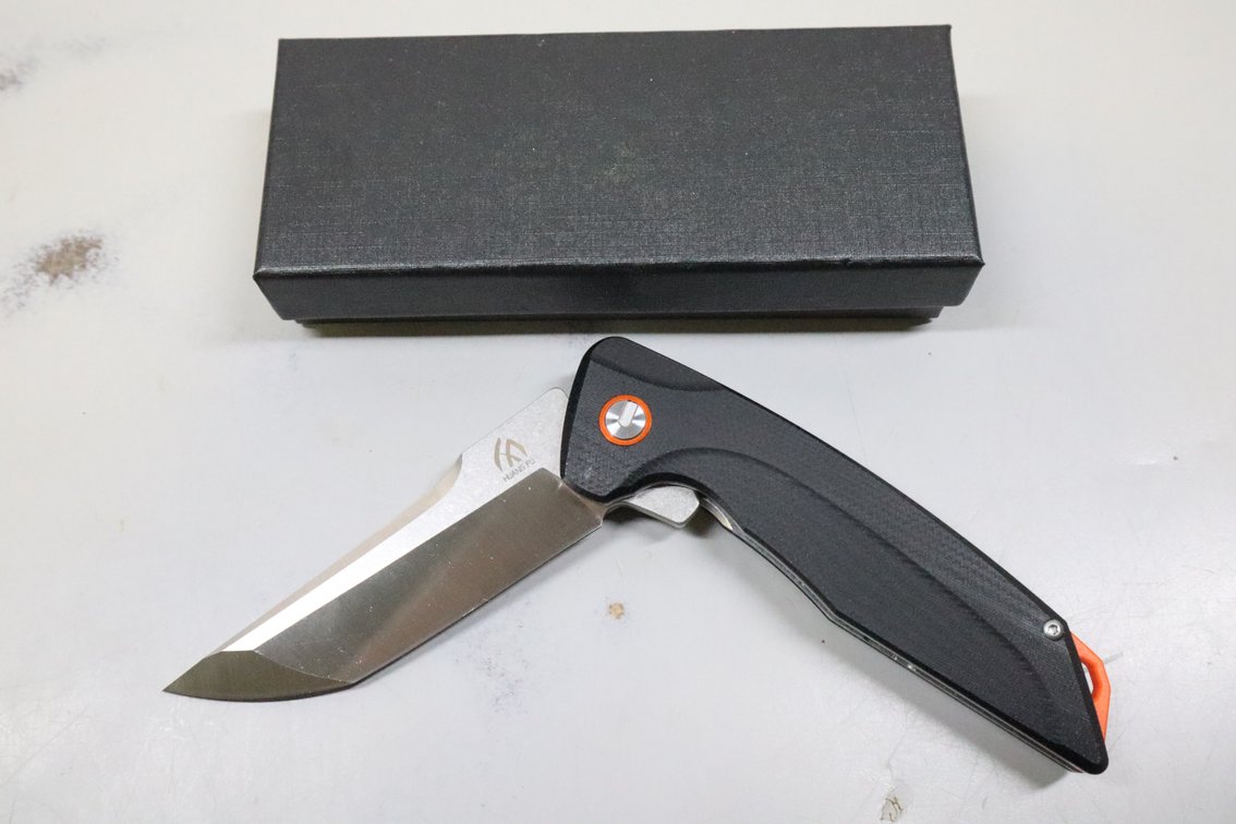 Huang Fu Pocket Knife