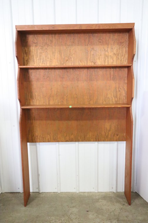Freestanding Hutch