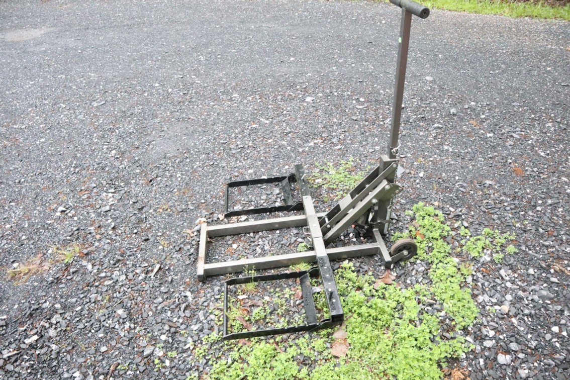 Lawn Mower / Atv Jack