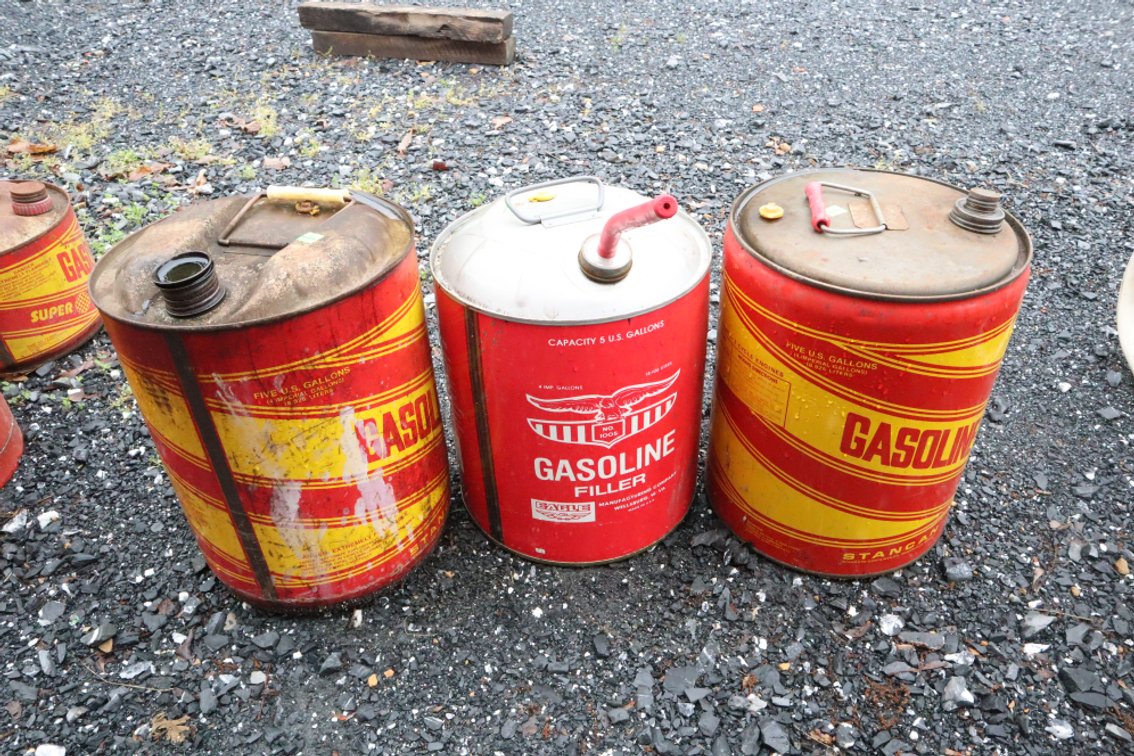 3 Metal Gas Cans