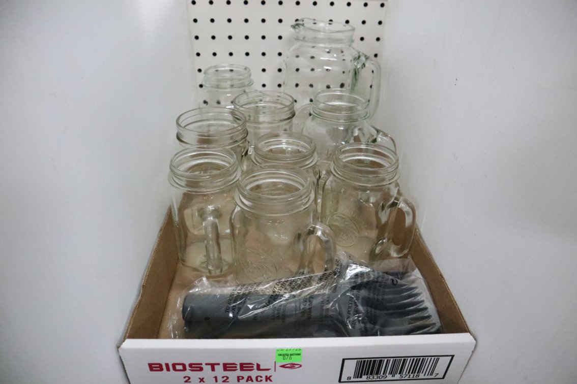Glass Jar Mugs and Pampered Chef Quick Shred Set