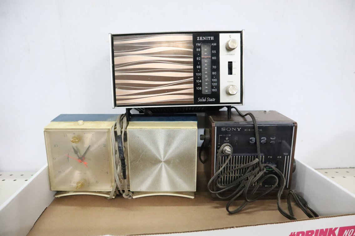 Vintage Radio and Radio Clocks