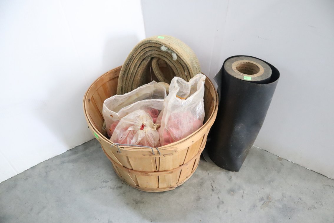 Roll of Rubber Material, Plastic Cap Pieces, Heavy Duty Tow Strap