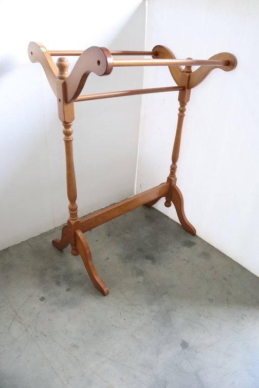 Maple Quilt Rack