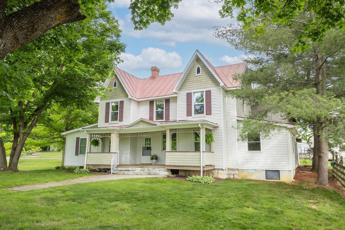 Image for Mt. Crawford Farm Auction