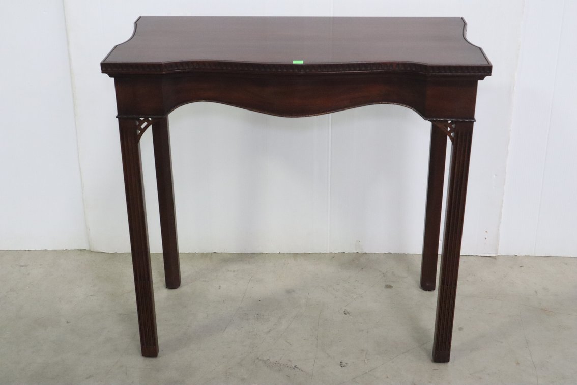 Henkel-Harris Game Table