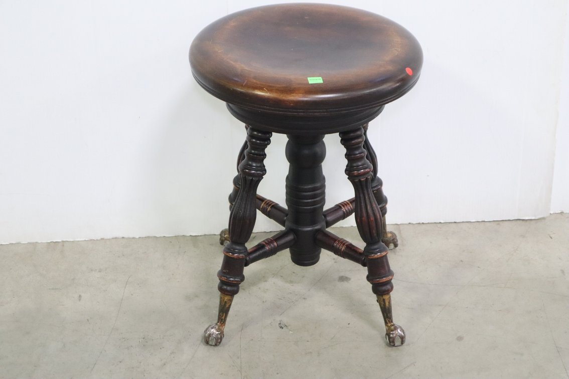 Telescoping Piano Stool