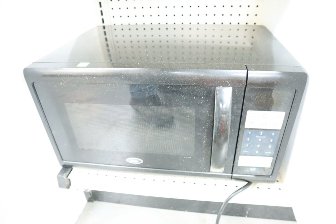 Oster Microwave