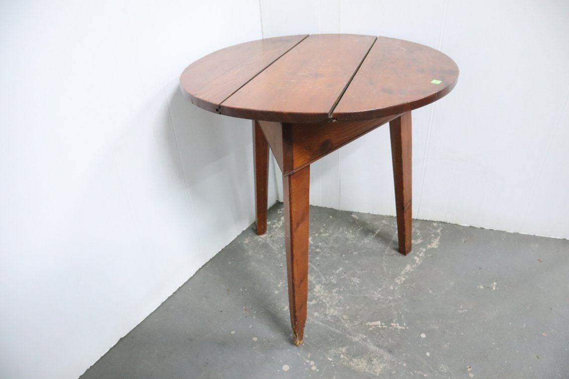 Small Round Table, One Leg Has Damage