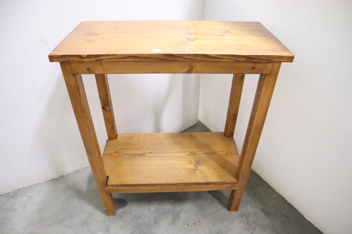 Solid Pine Stand