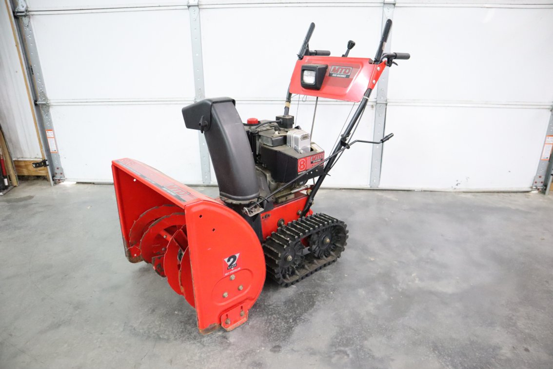 Mtd 8/26 2 Stage Snowblower, Starts and Runs 