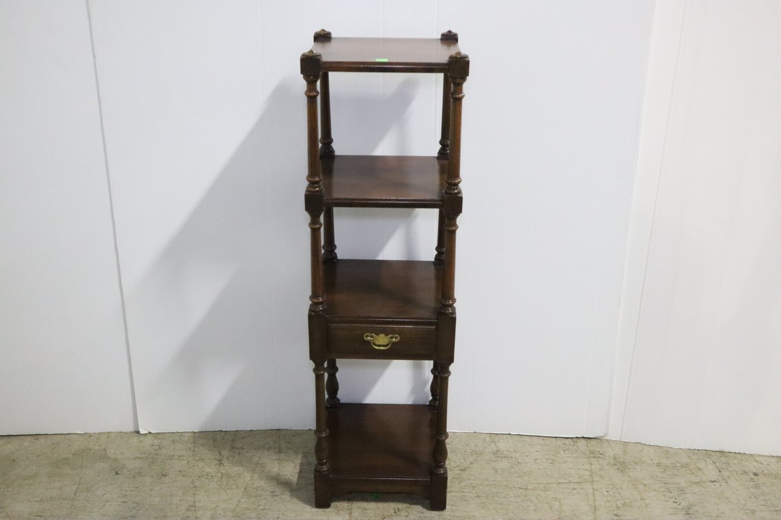 Pennsylvania House Shelving