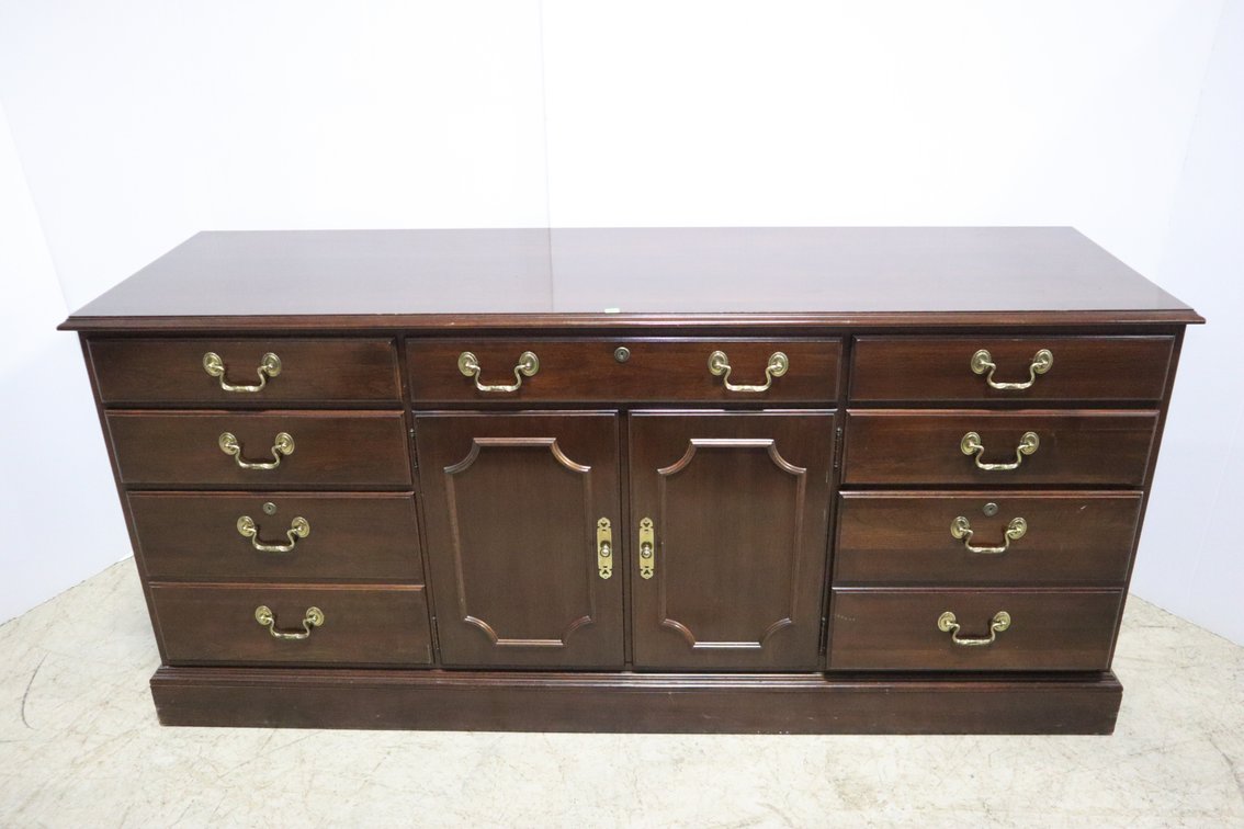 Ethan Allen Dresser