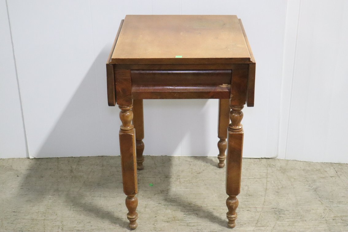 Drop Leaf Table