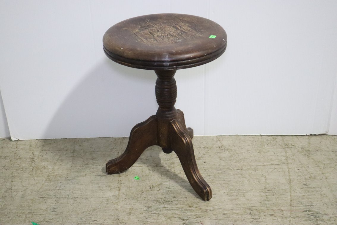 Stool