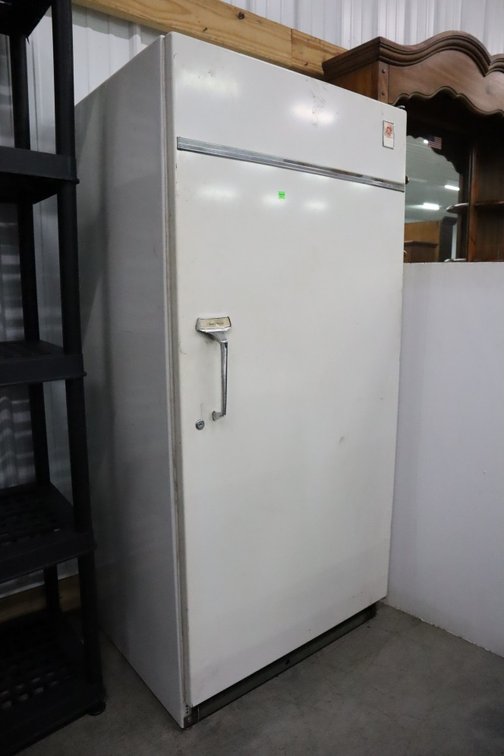 GE Upright Freezer, Works, Freezer Door May Need Adjustment
