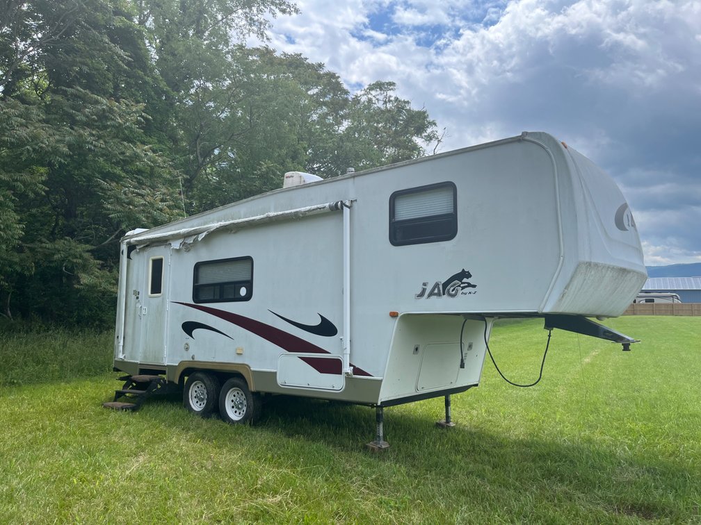 2006 K-Z Sportsmen Trailer - 5th Wheel Camper