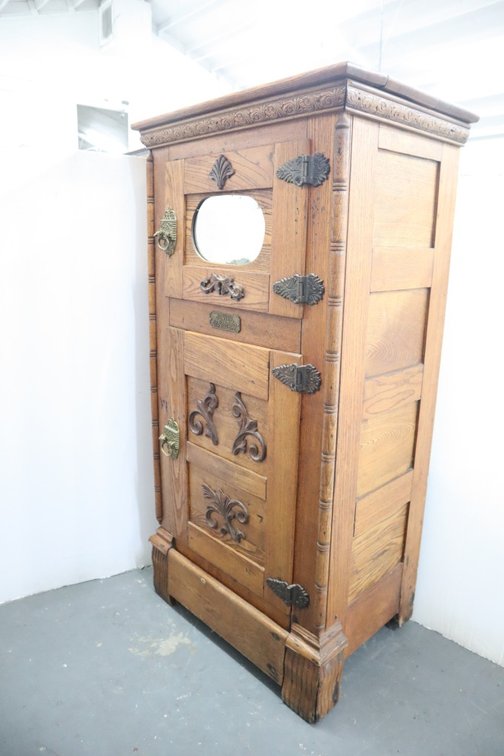 Jewel Refrigerator Co Antique Oak Ice Box