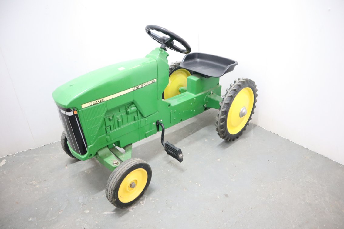 Ertl John Deere Pedal Tractor, Diecast Aluminum