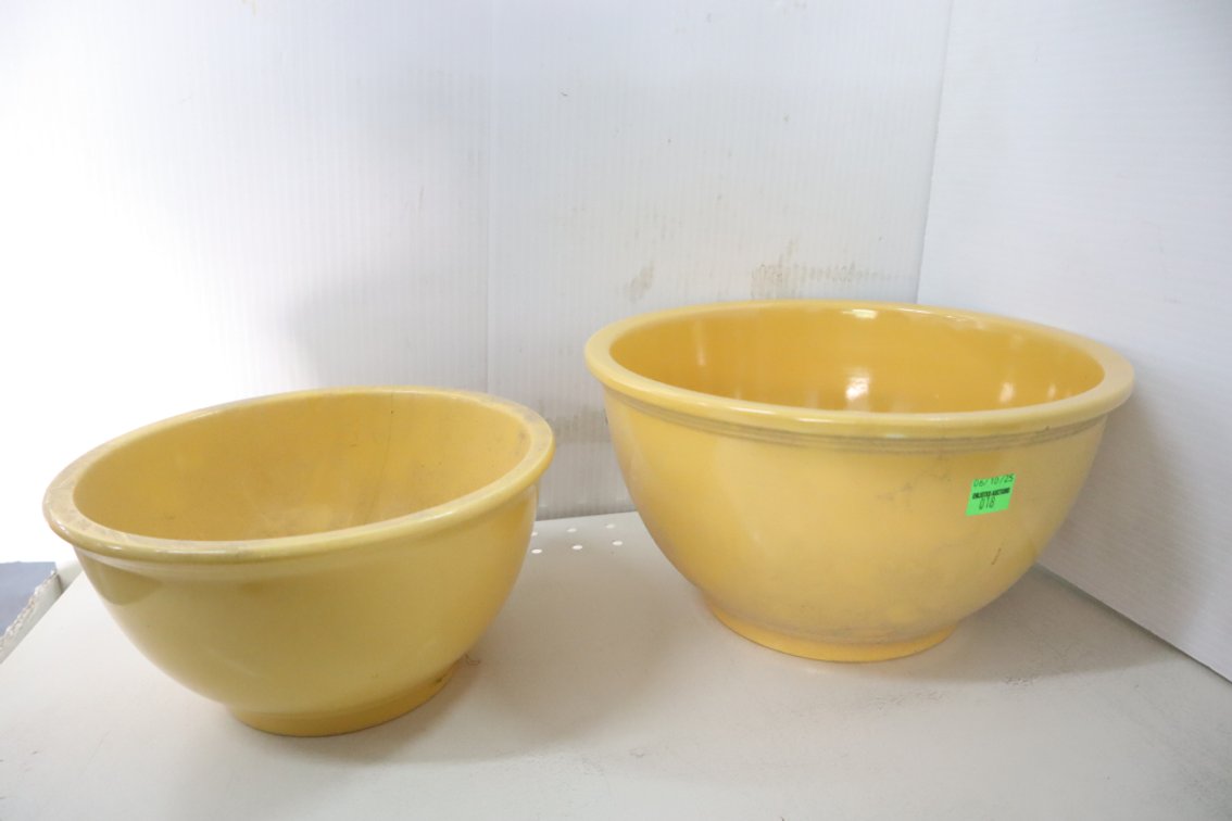 Pair of Fiesta Bowls, Smaller One Has A Hairline Crack