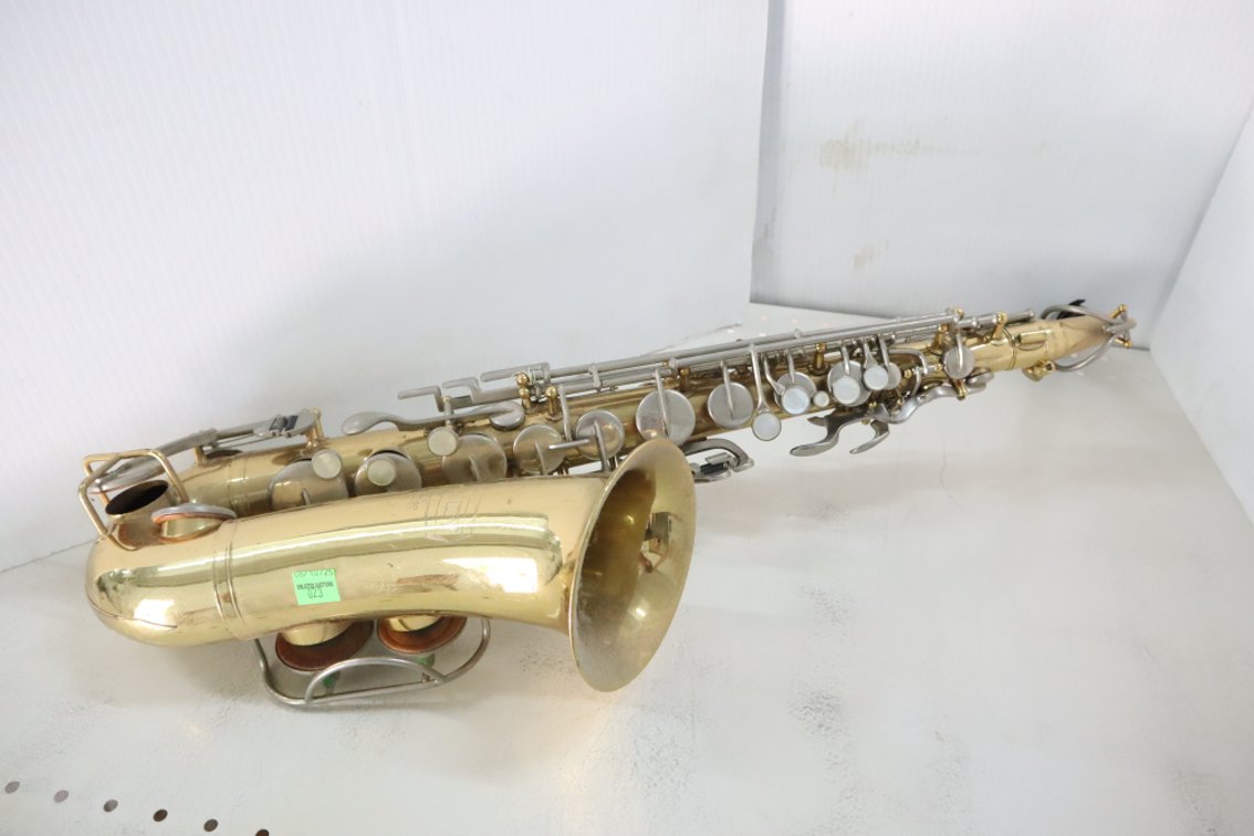 Selmer Bundy Saxophone