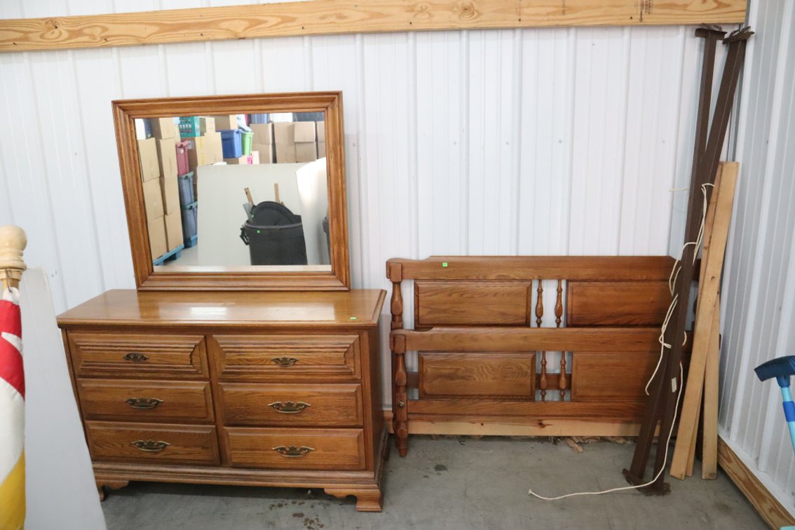 Young Hinkle Dresser and Full Size Bed Frame