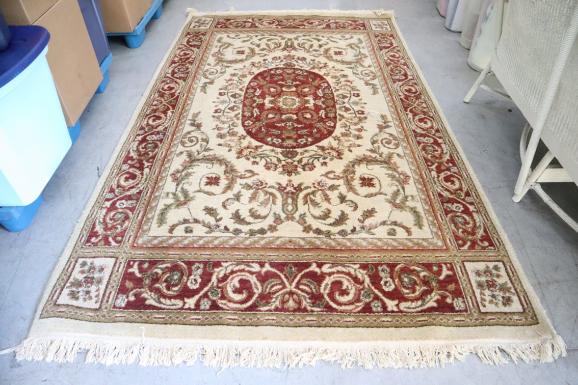 Rug