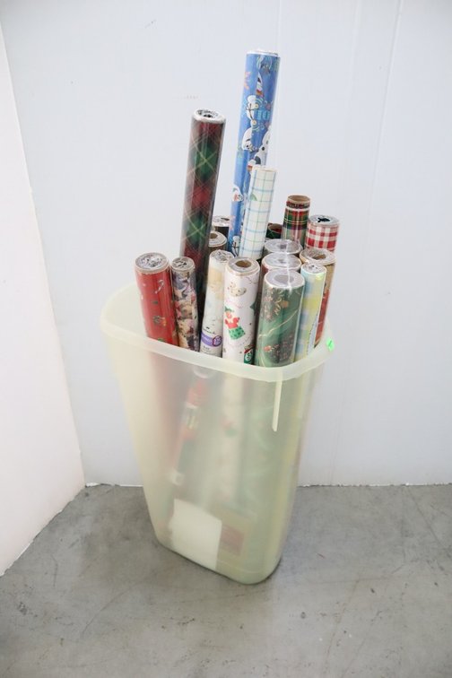 Wrapping Paper With Storage Tote
