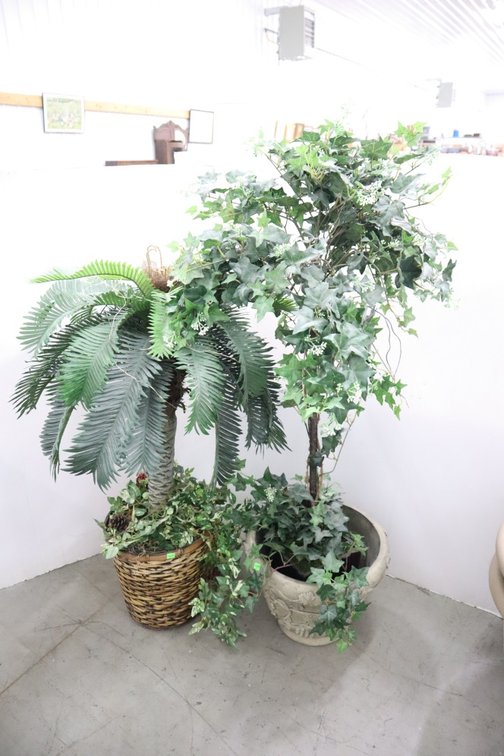 Pair of Artificial Trees