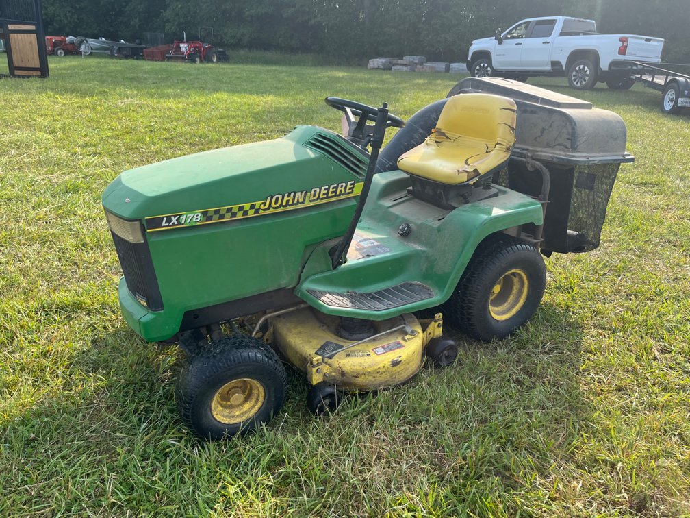 John Deere Riding Lawn Mower