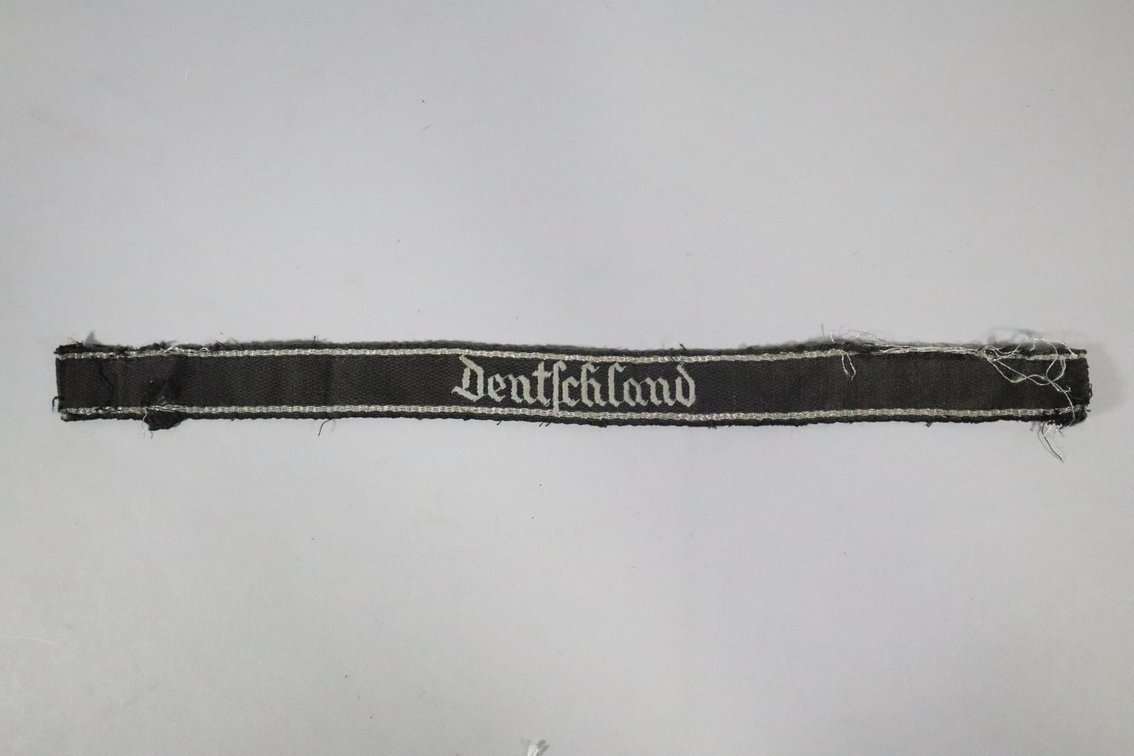 SS Deutschland Cuff Title
