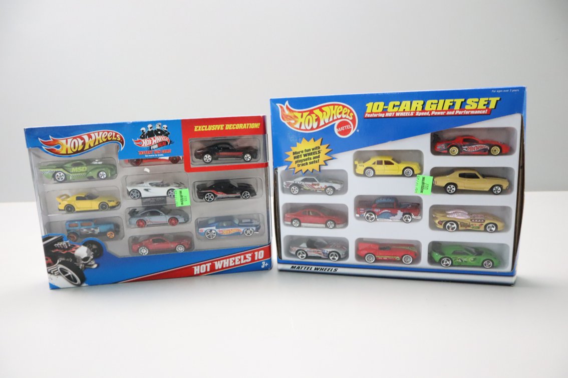 2 Sets of Hot Wheels