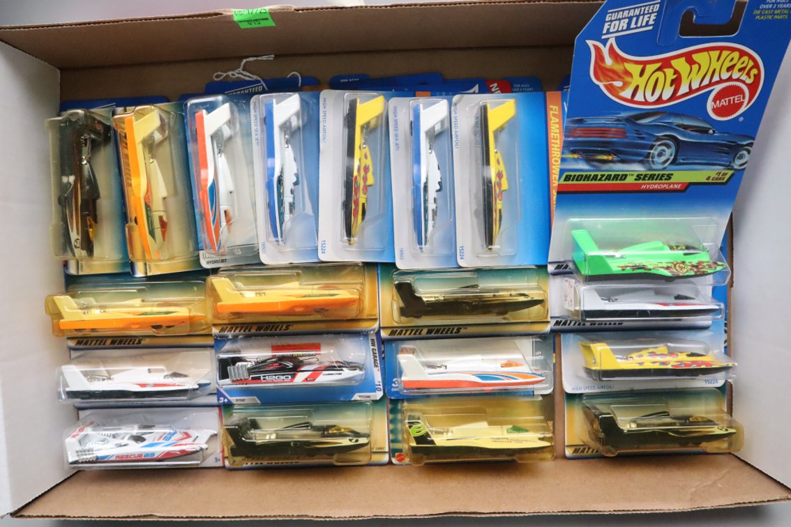20 Hydroplane Hot Wheels