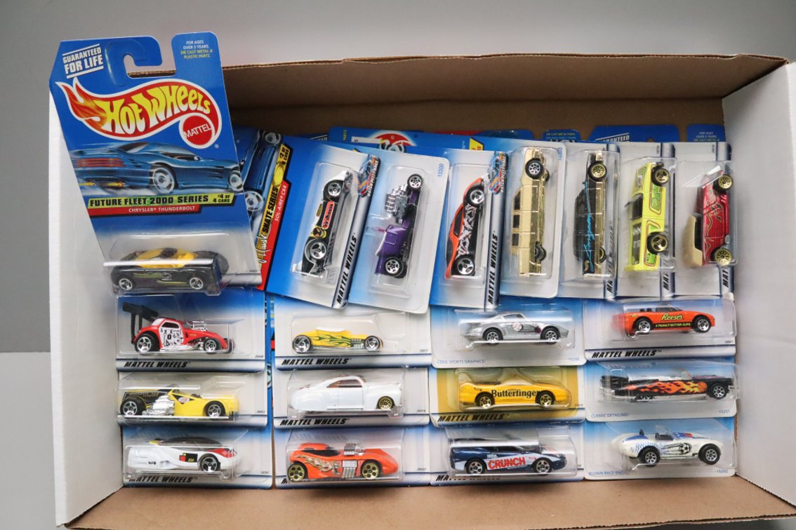 20 Specialty Hot Wheels
