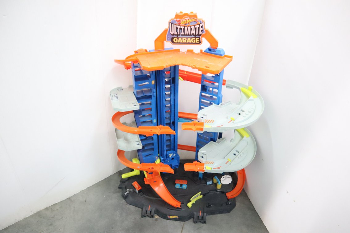 Hot Wheels Ultimate Garage