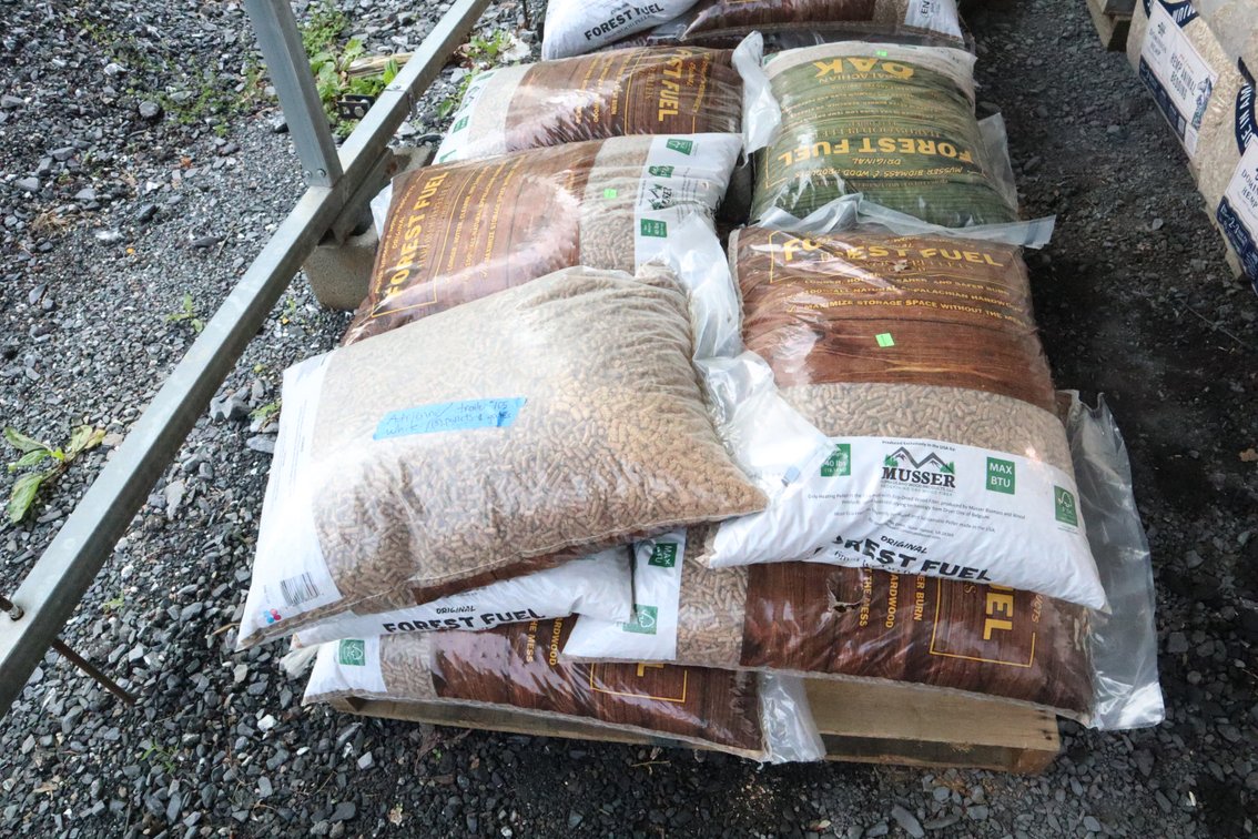 15 Bags of Forest Fuel Hardwood Pellets