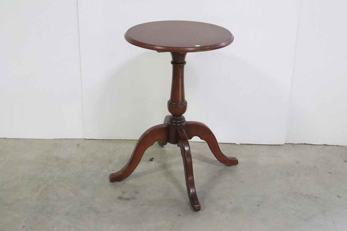 Lamp Table