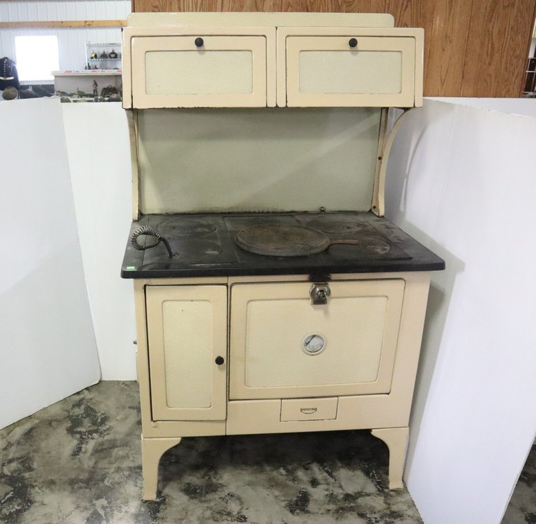Round Oak Range/Oven