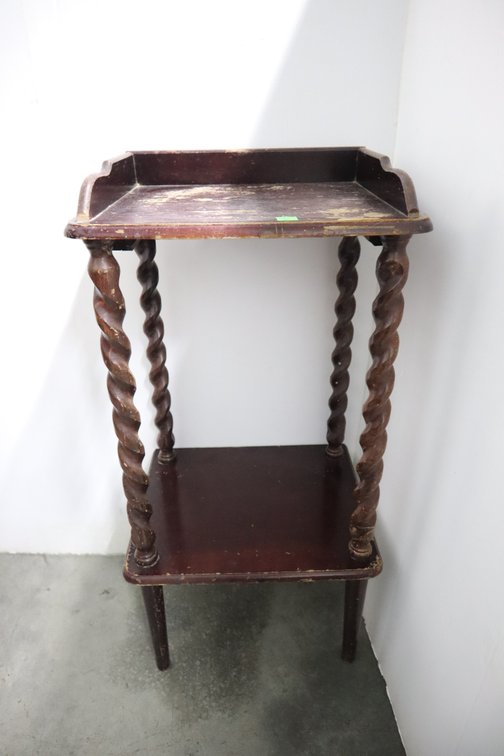 Vintage Stand