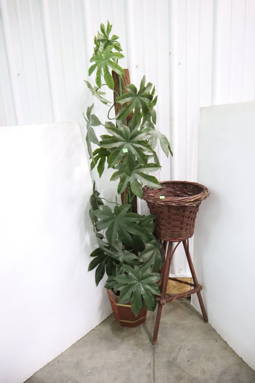 Artificial Greenery and Plantar Basket